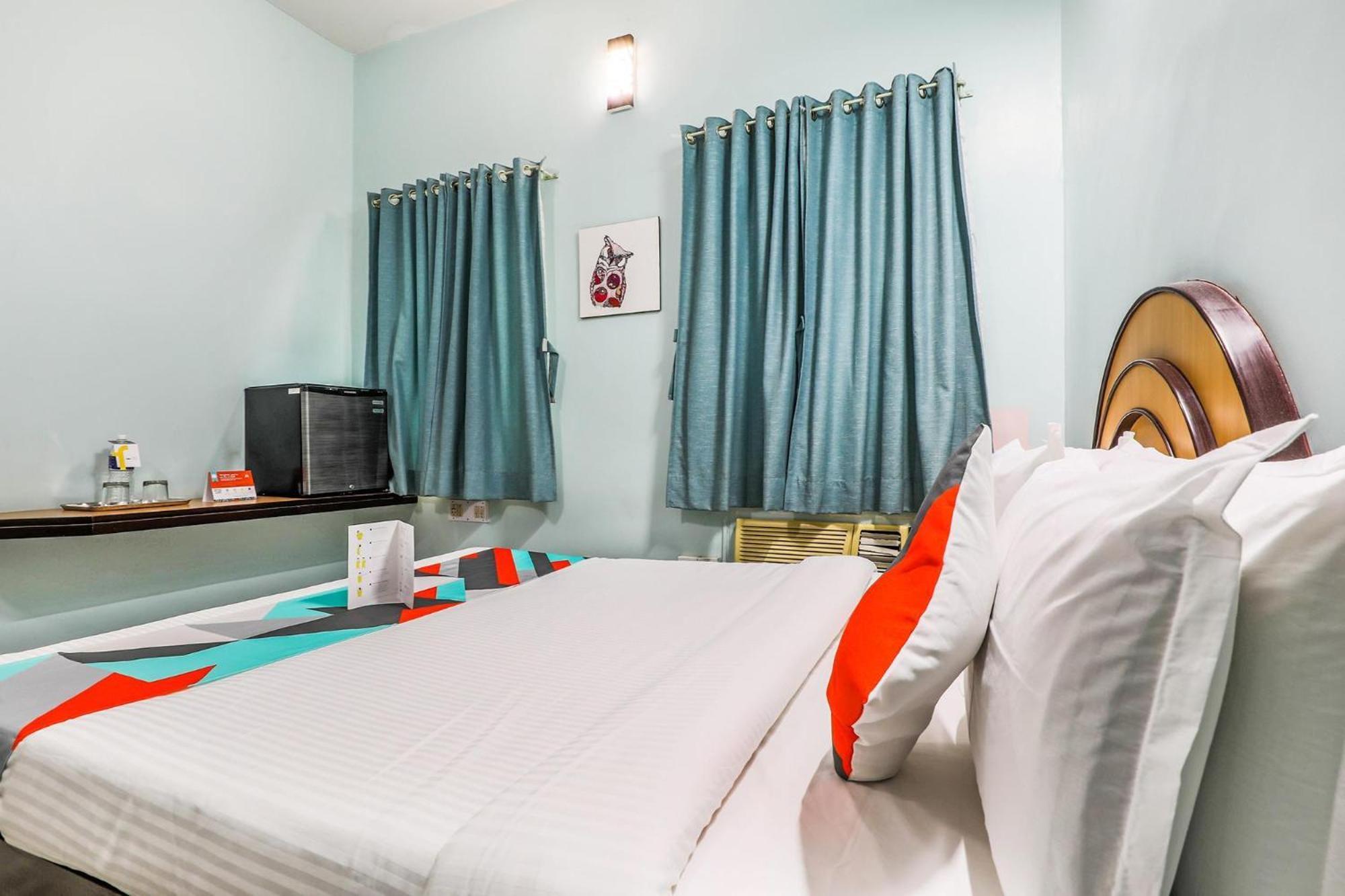 Fabexpress Santhi Inn - 500 Meters From Promenade Beach Пондичерри Экстерьер фото